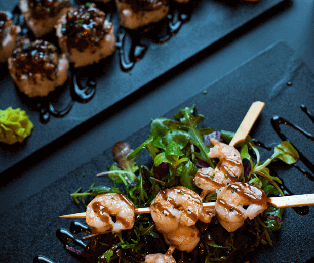 steamed-food-with-leafs-on-table-1833349@2x (1)